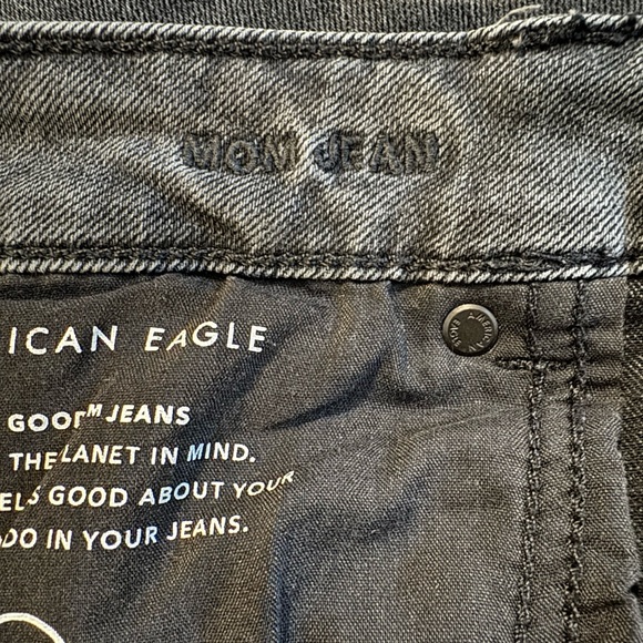American Eagle black mom jeans - Picture 5 of 5
